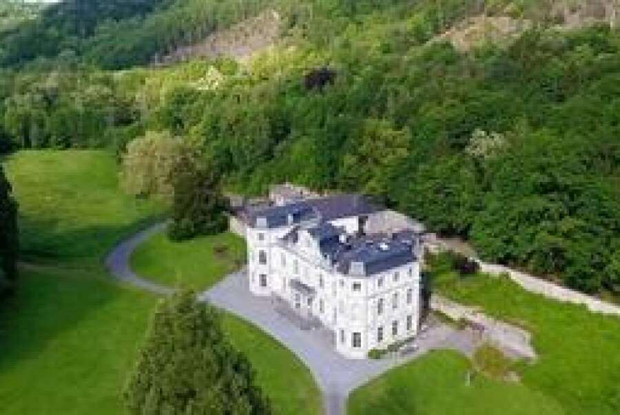 Tantoedikke decadente teambuilding (Alleen voor de Natuurstudiewerkgroep)