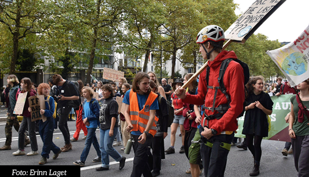 JNMers op klimaatmars-8bits